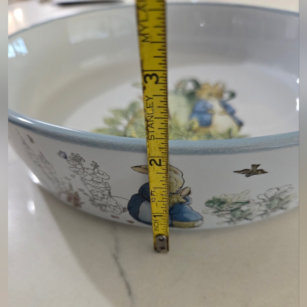Peter Rabbit Spring Garden Round Casserole Dish - Picture 13 of 13